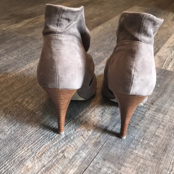 🔥🔥🔥Unisa suede booties! NWOB🔥🔥🔥 - Picture 5 of 5